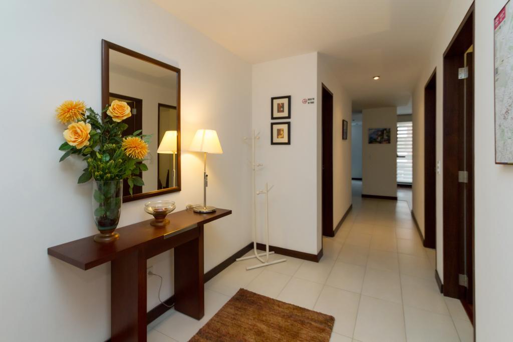 Suites Metropoli Edificio Torino Quito Buitenkant foto